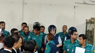 সাবেক পরিবেশমন্ত্রী সাবের হোসেন চৌধুরীকে ৫ দিনের রিমান্ড